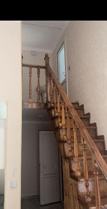 ev seraitinde is axtariram: Dırnaq ustası tələb olunur, Yerin icarəsi, 1 ildən az təcrübə — 6