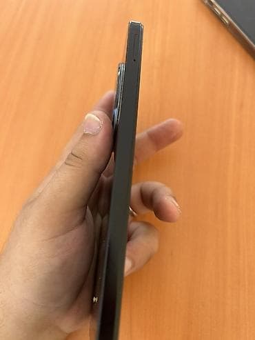 redmi a4: Redmi smartfon 14 c 128 mh - Rəng: qara - Arxa modul: dairəvi kamera — 4