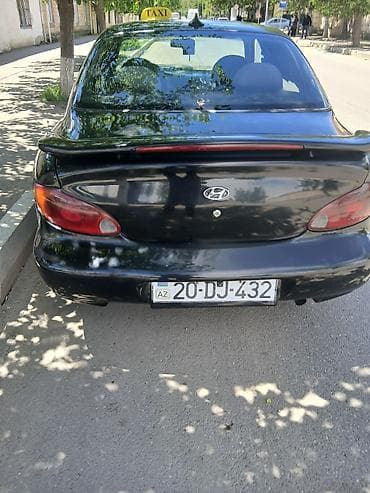 hyundai tukson: Hyundai Accent sedan - Korpus: qara rəng, 4 qapı - Salon: tünd rəngli — 5