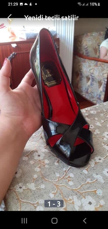 Ölçü: 37, rəng - Qara, Yeni