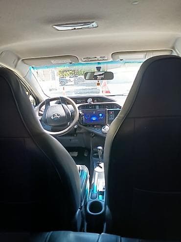 авто базар: Toyota Aqua Hybrid – idyal vezyetdeir. 4 təzə təkər rulavoy təzə — 3