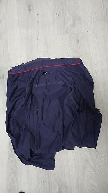 cins jaket: Kişi geyim dəsti – cins şalvarlar və köynəklər Məhsullar: - 2 ədəd — 5