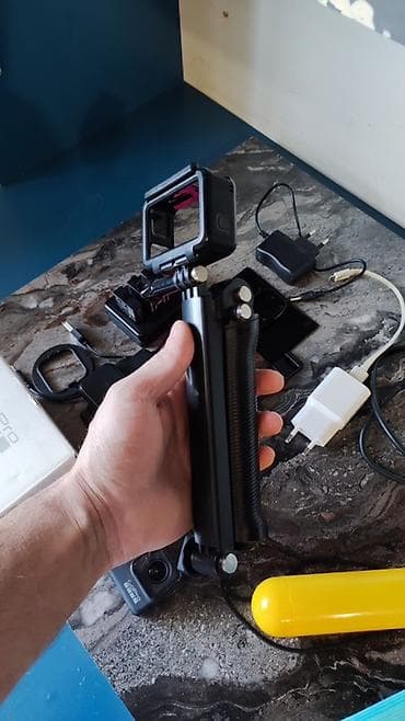 gopro hero 10: GoPro HERO7 Black – aksiya kamera dəsti Məhsulun xüsusiyyətləri: - — 3