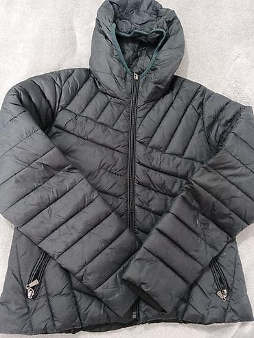 kargo şalvar: Bershka qadın köynəyi və svitşörtü. Hərəsi beş manatdır. 1) Köynək — 10