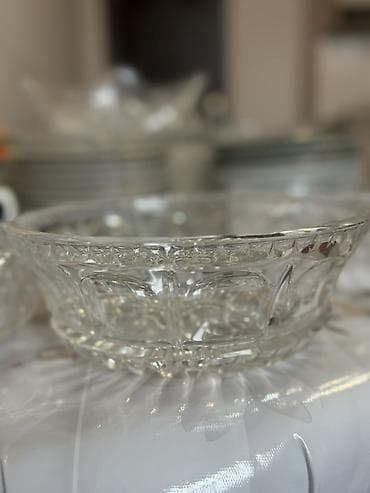 keks qabları: Şüşə/kristal salat qabı - Material: şəffaf preslənmiş şüşə (kristal — 1