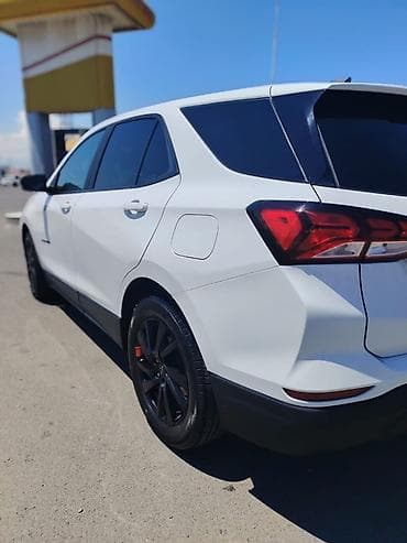 Nəqliyyat: Chevrolet Equinox 2023 – ağ rəngli, şəh və uzun yol üçün rahat — 5
