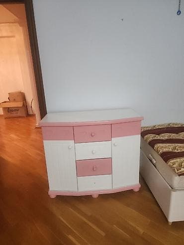 Təcili satılır qız otağı üçün mebel dəsti Tərkibi: - 4 qapılı böyük — 5