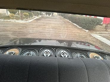 Video oyunlar və konsollar: Avtomobil üçün arxa polkaya quraşdırılmış akustik sistem - Arxa — 1