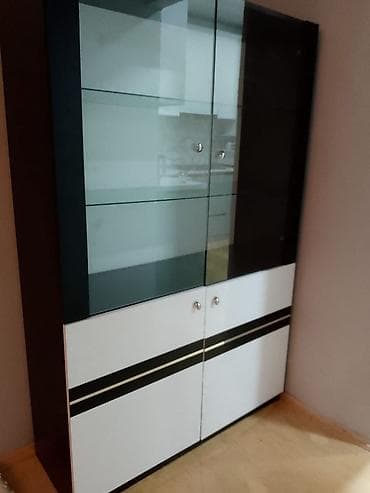 qab şkafı: Qonaq otağı üçün mebel dəsti - Rəng: qara‑ağ (zolaqlı dekor) - — 3