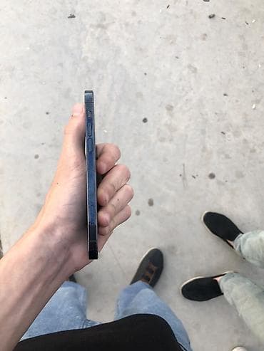 playsation 4: IPhone 12 Pro, 128 GB, Pacific Blue — 4