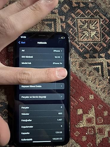 IPhone Xr, 128 GB, Qara, Face ID — 7