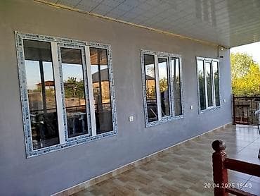 Ремонтные работы: UĞUR PVC – Plastik qapı və pəncərə sifarişi Xidmətlər: - Plastik qapı — 6