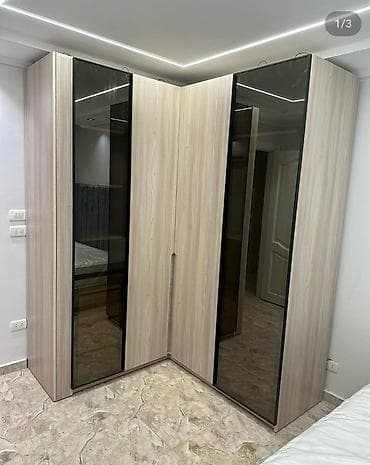 siyirmeli: Düz dolab, Dəhliz üçün, Yataq otağı üçün, Qarderob, Açılan, Korpuslu, 6 qapı — 4