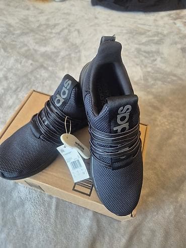 adidas krasovka: Məhsul: idman ayaqqabısı (qara) . Razmer 42.5 - Brend: adidas (üz — 2