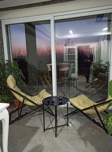 açılıb yığılan oturacaqlar (kreslolar): Həm şezlonqlar həm də sehpa qatlana bilir, komfortludur, bağ evi — 5