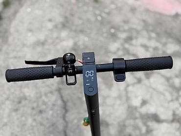 Ovçuluq və balıqçılıq: Elektrik skuter – qara rəng - Şəhər içi rahat hərəkət üçün yığcam — 10