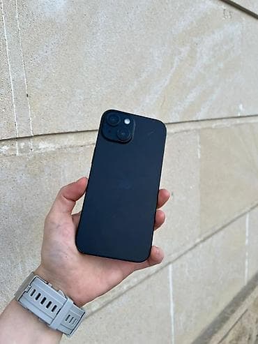 iphone 11 platasi: IPhone 15, Qara — 2