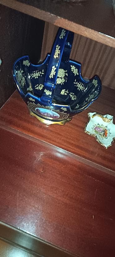 saatlar 2020: Məhsul: Dekorativ kolleksiya əşyaları dəsti Tərkib: - Porcelan — 4