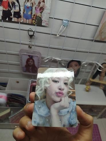 mini top: Rosie K-pop fotokart (2 ədəd) Təsvir: - Kolleksiya üçün hazırlanmış — 3