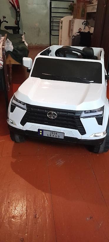 Uşaq üçün elektrikli minik maşını – “Lexus” üslubunda, ağ rəng at lalafo.az Uşaq üçün elektrikli minik maşını – “Lexus” üslubunda, ağ rəng