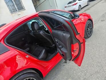 turbo az qız maşınları: Chevrolet Cruze sedan – parlaq qırmızı rəngdə, şəhər üçün dinamik və — 10