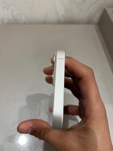 iponalar: IPhone 13, Ağ, Face ID — 5