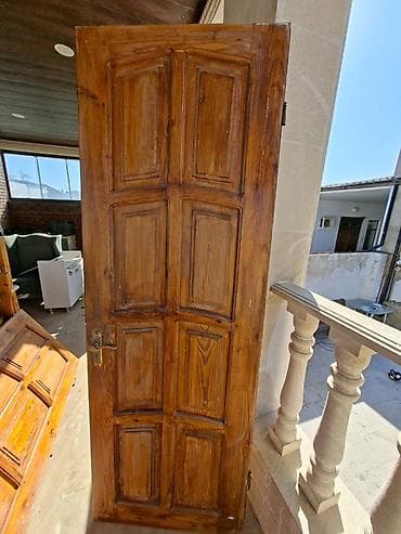 Otaqdan çıxan taxta qapı (hamam və ya tualet): çərçivənin ölçüsü -