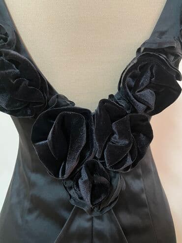 calvin klein euphoria qiymeti: Qara rəngli geyim 190 AZN-ə alınıb, 3 dəfə geyinilib — 4