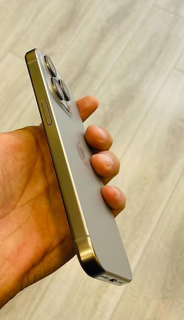 iphone 11 pro max 64: IPhone 15 Pro, 256 GB, Natural Titanium, Face ID — 1