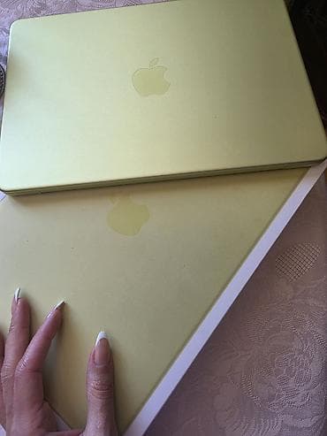Apple MacBook: Apple MacBook Air 13" — Sarı (Yellow)256 - Ekran: 13.6" Liquid — 2