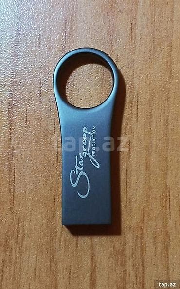 Планшеты: Çox keyfiyyətli USB Flaş USB64GB - 10AZN USB32GB - 7AZN USB16GB - — 2