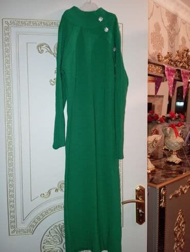 Yaşıl rəngli trikotaj uzun paltar - Model: dar kəsimli, uzun (maxi)