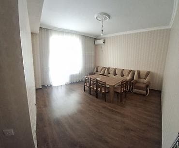 kirə: Öz şəxsi evimdir. Hövsan mida 1-də. 4 cü mərtəbə. 2 otaq 60 kv. Evdə — 4