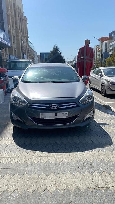 Hyundai i40 CW (universal) – boz rəng, şəhər və ailə istifadə üçün lalafo.az -da Hyundai i40 CW (universal) – boz rəng, şəhər və ailə istifadə üçün