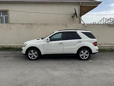 mersedes kapot: Mercedes-Benz M-Class: 3.5 l | 2008 il Ofrouder/SUV — 10