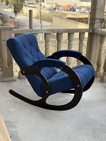 Kreslo-kaçalka, Parça