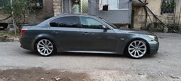 bmw 730i: BMW 5 series: 2.5 l | 2004 il Sedan — 9