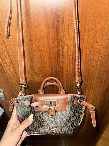 Michael Kors mini çanta - Model: MK monoqram naxışlı mini