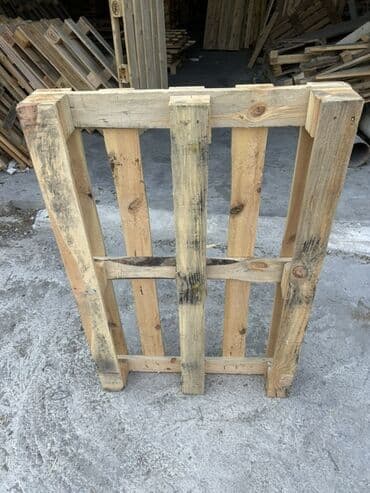 3 10 taxta qiymeti: Taxta palet - Material: təbii ağac (üzərində taxta düyünləri və — 1