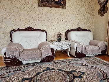 Комплекты диванов и кресел: Б/у, Классический диван, 2 кресла, Диван — 2