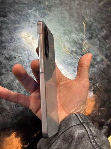 Redmi: Samsung Galaxy A7 — 3