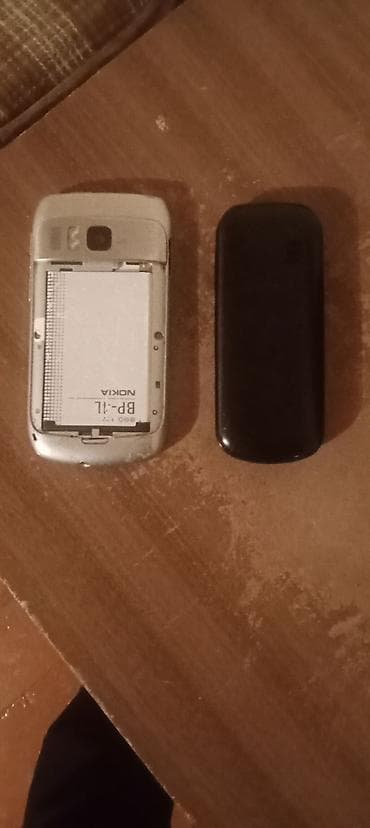 nokia 2600: Nokia E6, Düyməli — 1