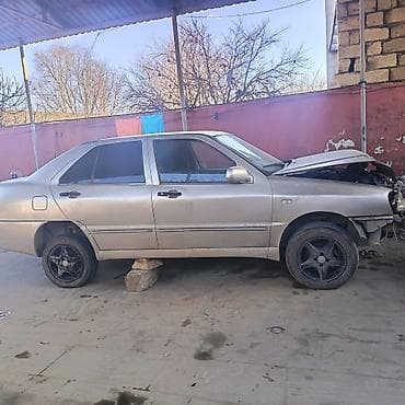 4 qapi niva: Chery Amulet (A15) sedan – ehtiyat hissələri üçün - Kuzov: 4 qapılı — 1