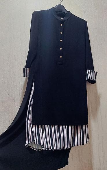 klassik geyim: Qadın tunik - Rəng: qara, alt qat və manjetlərdə ağ-navy-çəhrayı — 3