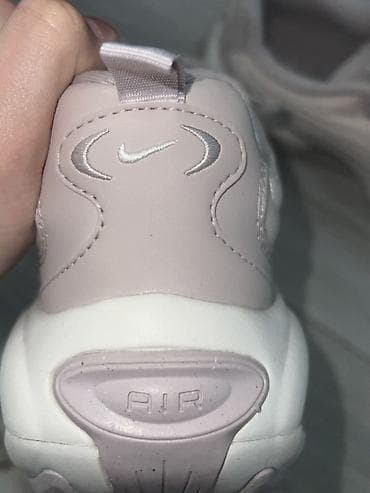 the nort face: Nike Air Max Portal 2 defe geyinilib 39 razmer Xüsusiyyətlər: - — 4