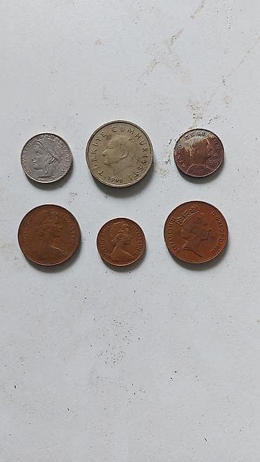 mor ve otesi bilet: Məhsul: Köhnə kolleksiya əşyaları dəsti Tərkib: - SSRİ dövrünə aid — 5