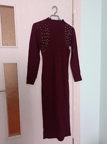 Bordo rəngli trikotaj don 
- Uzun model, bədənə oturan kəsim