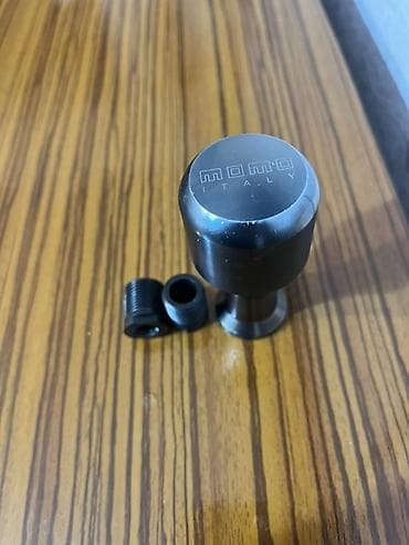 MOMO Italy sürət qolu başlığı (gear knob) - Brend: MOMO Italy (üst