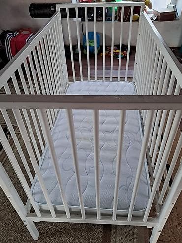 Beşiklər: Oğlan və qız üçün, Dördbucaq, Beşik, Matras ilə, Yellənmə mexanizmsiz — 2