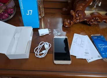samsung 9s: Samsung Galaxy J7 2017, rəng - Qızılı — 1
